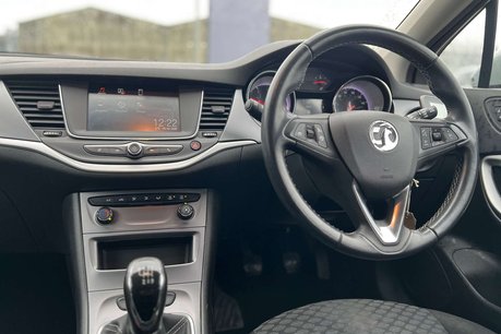 Vauxhall Astra 1.5 Turbo D Business Edition Nav Hatchback 5dr Diesel Manual Euro 6 (s/s) ( 15