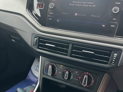 Volkswagen Polo 1.0 TSI SE Euro 6 (s/s) 5dr 28