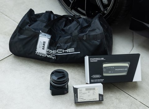 Porsche 911 Turbo S (992) 40