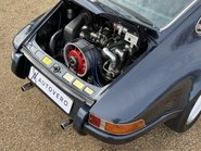 Porsche 911 CARRERA 3.2 BACK-DATE 63