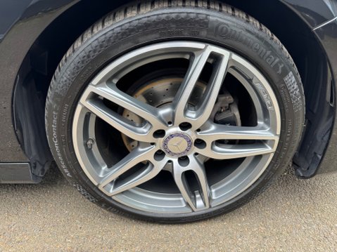 Mercedes-Benz A Class A 200 D AMG LINE PREMIUM 22