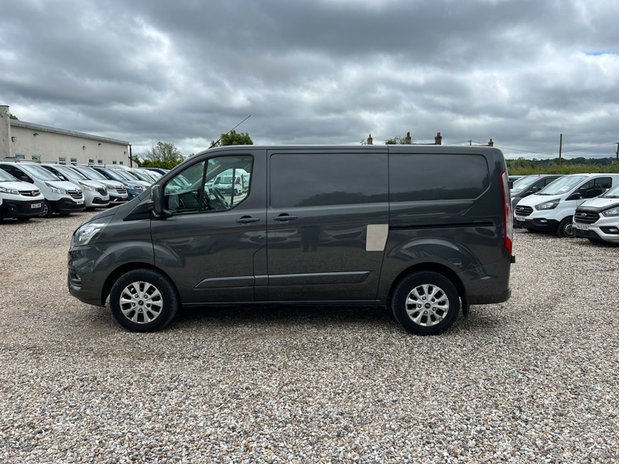 Ford Transit Custom SWB L1H1 (SOLD) 300 Limited Alloys Air Con Sensors Cruise EURO 6 1