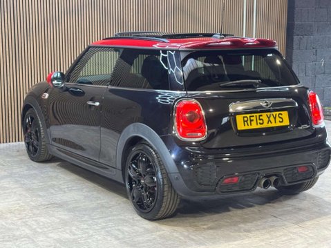 Mini Hatch 2.0 John Cooper Works Auto 3dr 25