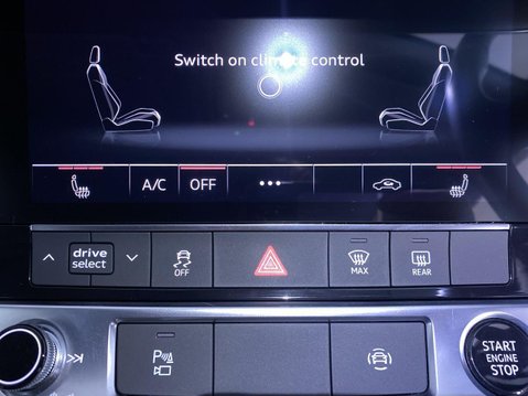 Audi A6 2.0 TFSI 40 Sport Estate 5dr Petrol S Tronic Euro 6 (s/s) (204 ps) Leather 25