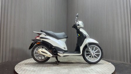 Piaggio Liberty 2012 PROJECT 2 STROKE 2T SCOOTER SPARES OR REPAIR 50CC