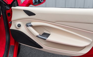 Ferrari F8 Tributo Spider 23