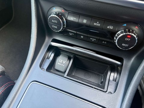 Mercedes-Benz GLA 1.6 GLA 200 AMG Line Premium Auto 5dr 23