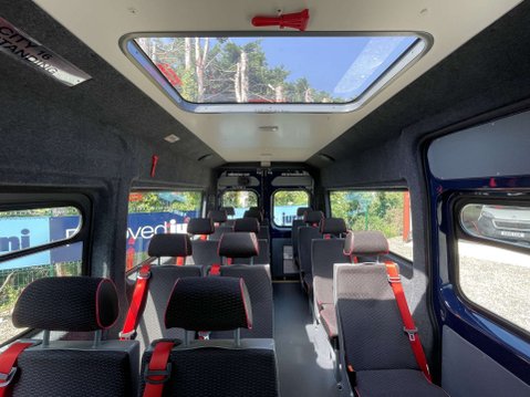 Peugeot Boxer 335 L3H2 16-Seat Non-D1 3.5t Minibus with A/C. ULEZ Euro 6. 26