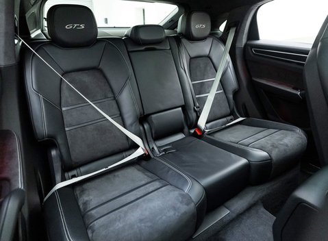 Porsche Cayenne GTS Coupé 10