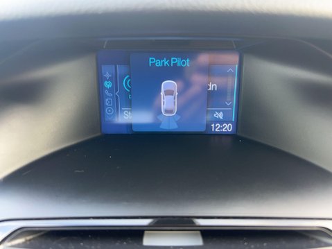 Ford Focus 1.6 Titanium Navigator Powershift Euro 5 5dr 29