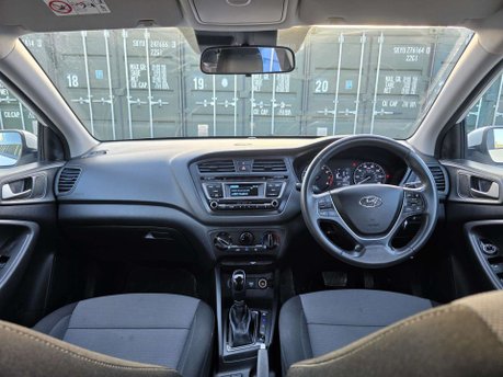 Hyundai i20 1.4 SE Hatchback 5dr Petrol Auto Euro 6 (100 ps) 17