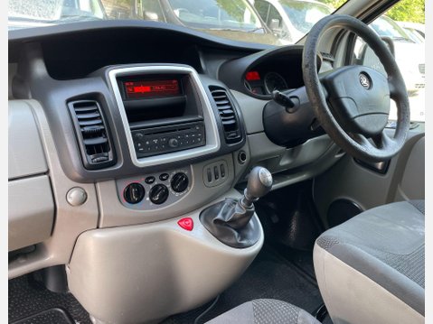 Vauxhall Vivaro 2.0 2900 CDTi Sportive Panel Van 4dr Diesel Manual FWD L3 (195 g/km, 113 bh 32