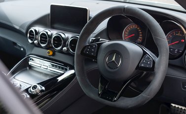 Mercedes-Benz Amg GT GT R 11