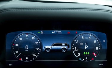 Land Rover Defender 110 V8 17