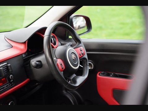 Renault Twingo 0.9 TCe ENERGY Dynamique S Euro 6 (s/s) 5dr 15