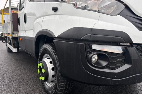 Iveco Daily 70C18D Crew Cab Dropside with Hiab X-Hiduo 062 Crane 27