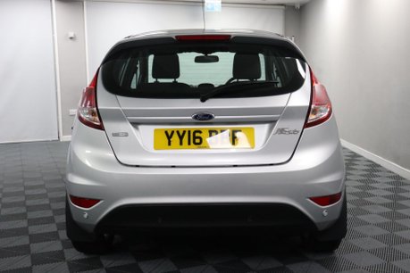 Ford Fiesta ZETEC 8