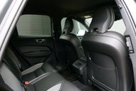 Volvo XC60 2.0 XC60 R-Design B5 MHEV AWD Auto 4WD 5dr 43