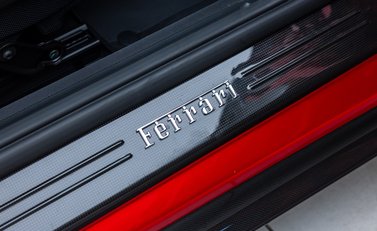 Ferrari 812 Competizione 41