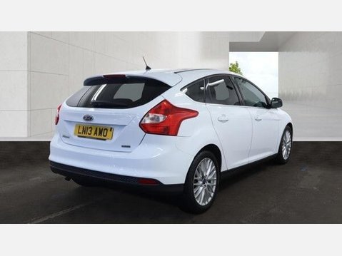 Ford Focus 1.0T EcoBoost Zetec Euro 5 (s/s) 5dr 4
