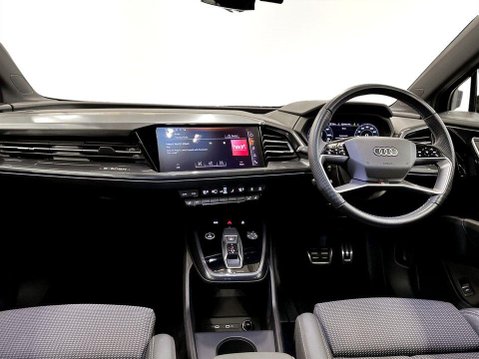 Audi Q4 40 S line Sportback 5dr Electric Auto 82kWh (204 ps) 19