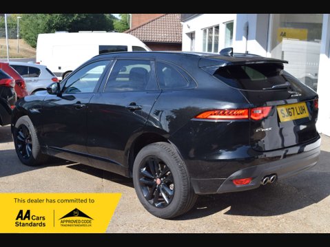 Jaguar F-Pace 2.0 F-PACE R-Sport AWD D 4WD 5dr 5