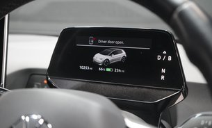 Volkswagen ID.3 PRO S MATCH 77kWh Range 350miles! 5 Seats iQLights Adaptive Cruise Rev Cam 15