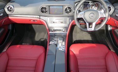 Mercedes-Benz SL Class SL63 AMG 15