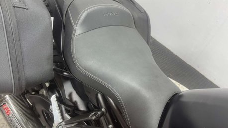 Yamaha MT-10 1000 Hyper-naked Mt 35k serviced extras new battery and MOT 17