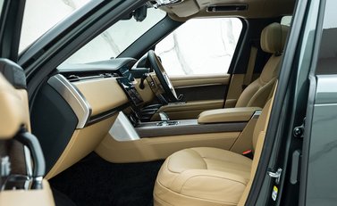 Land Rover Range Rover P400 Autobiography LWB 7 Seater 14