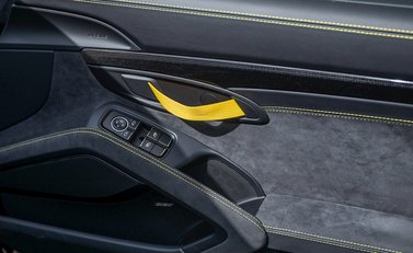 Porsche 911 (991.2) GT3 RS Weissach 21