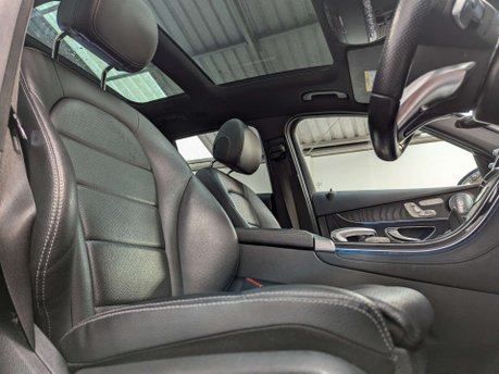 Mercedes-Benz GLC 2.1 GLC 250 D 4Matic AMG Line Premium+ Auto 4WD 5dr 31