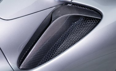 Ferrari SF90 Spider 38