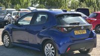 Toyota Yaris 1.5 VVT-h Icon Hatchback 5dr Petrol Hybrid E-CVT Euro 6 (s/s) (116 ps) 4