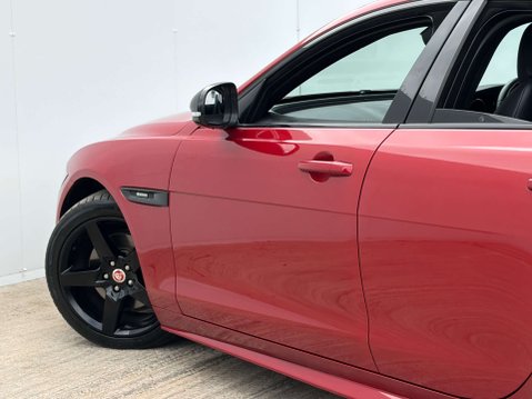 Jaguar XE 2.0 XE R-Sport D Auto 4dr 37