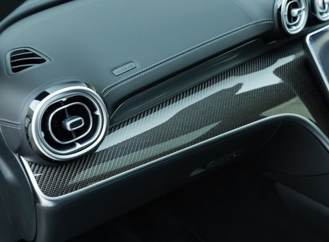 Mercedes-Benz C63 S AMG E Performance Estate Night Edition 23