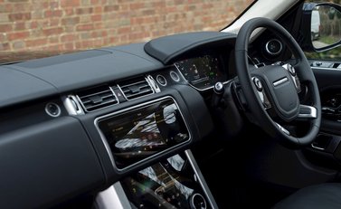 Land Rover Range Rover 3.0 SDV6 Westminster 17