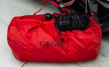 Ferrari Portofino 33