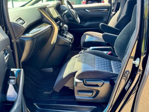 Toyota Vellfire 2.5 PETROL Z A EDITION 7 SEATS 45
