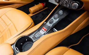 Ferrari California T 23