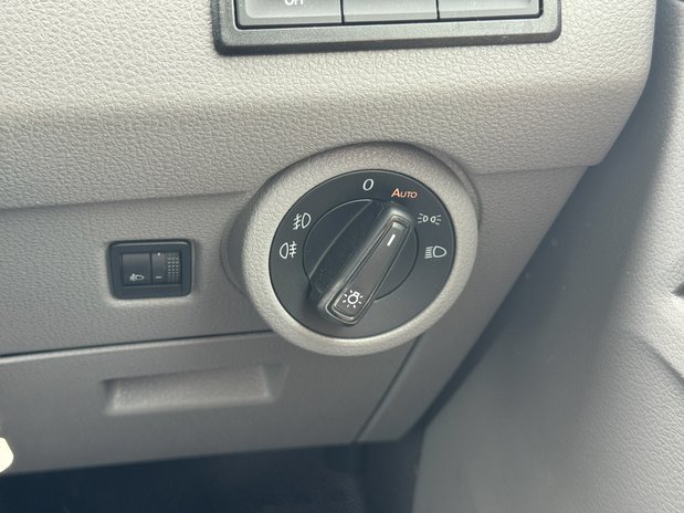 Volkswagen Transporter Crew Cab [SOLD CM] AUTO SWB L1H1 T32 Tdi Kombi Highline Air Con Sensors SEL 25