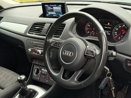 Audi Q3 TFSI SPORT 6