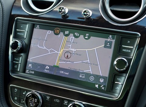 Bentley Bentayga V8 23
