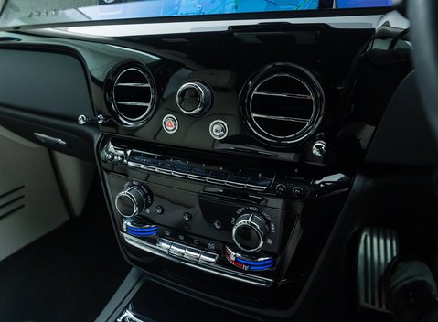 Rolls-Royce Phantom VIII 28