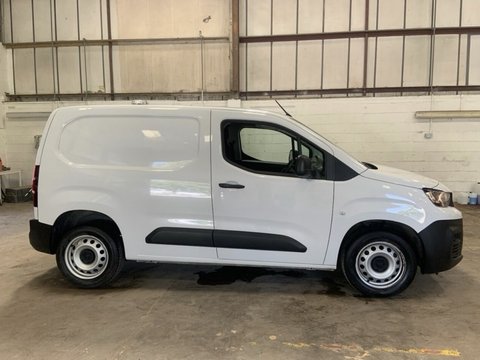 Peugeot Partner BLUEHDI PROFESSIONAL PREMIUM PLUS L1 4