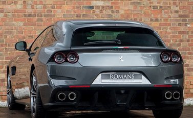 Ferrari GTC4 Lusso 3