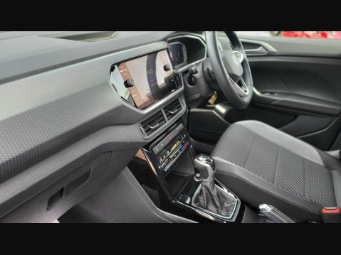 Volkswagen T-Cross R-LINE TSI DSG 14