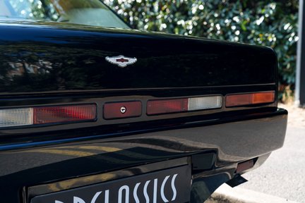 Aston Martin Lagonda Series IV 12