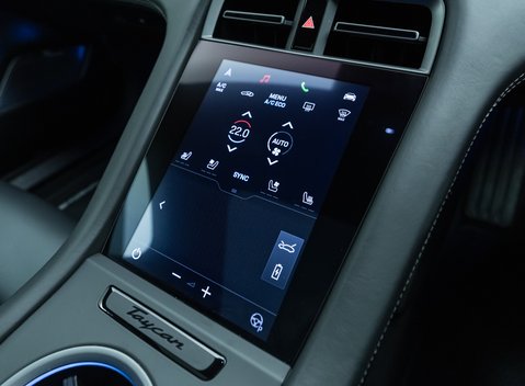 Porsche Taycan Turbo S Sport Turismo 24