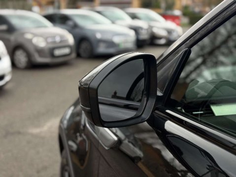 Land Rover Range Rover Evoque 2.2 SD4 Pure Auto 4WD Euro 5 (s/s) 5dr 21